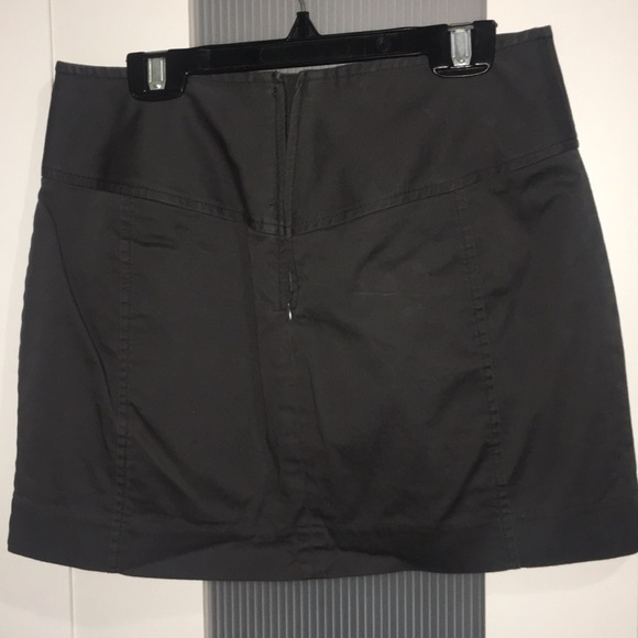 Express grey mini skirt - Picture 3 of 3